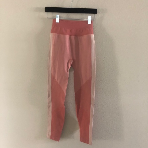 Lululemon Ebb to Train pink Tights Leggings Size 4 NEW - Picture 2 of 7